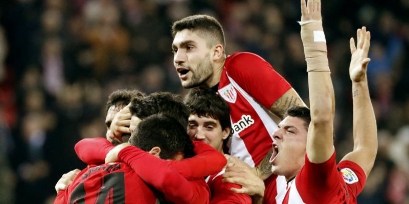 CLB Athletic Bilbao: Lịch sử phát triển đội bóng xứ Basque 6 Trang phục thi đấu – sự kết hợp hoàn hảo giữa truyền thống và hiện đại