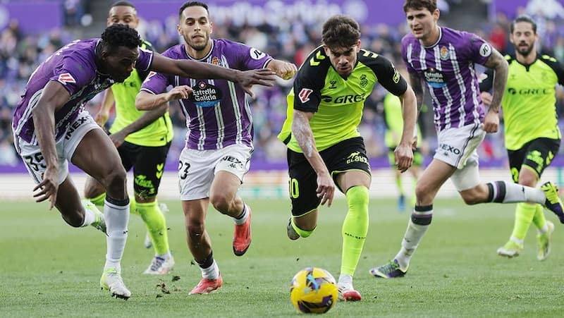 Soi kèo bóng đá Real Betis vs Valladolid 02h30 25/04/2025 2 Soi kèo châu Á, kèo chấp Real Betis vs Valladolid