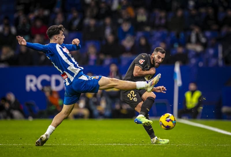 Soi kèo bóng đá Valencia vs Espanyol 00h00 23/04/2025 2 Soi kèo châu Á, kèo chấp Valencia vs Espanyol