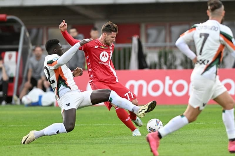 Soi kèo bóng đá Venezia vs Monza 20h00 12/04/2025 2 Soi kèo châu Á, kèo chấp Venezia vs Monza